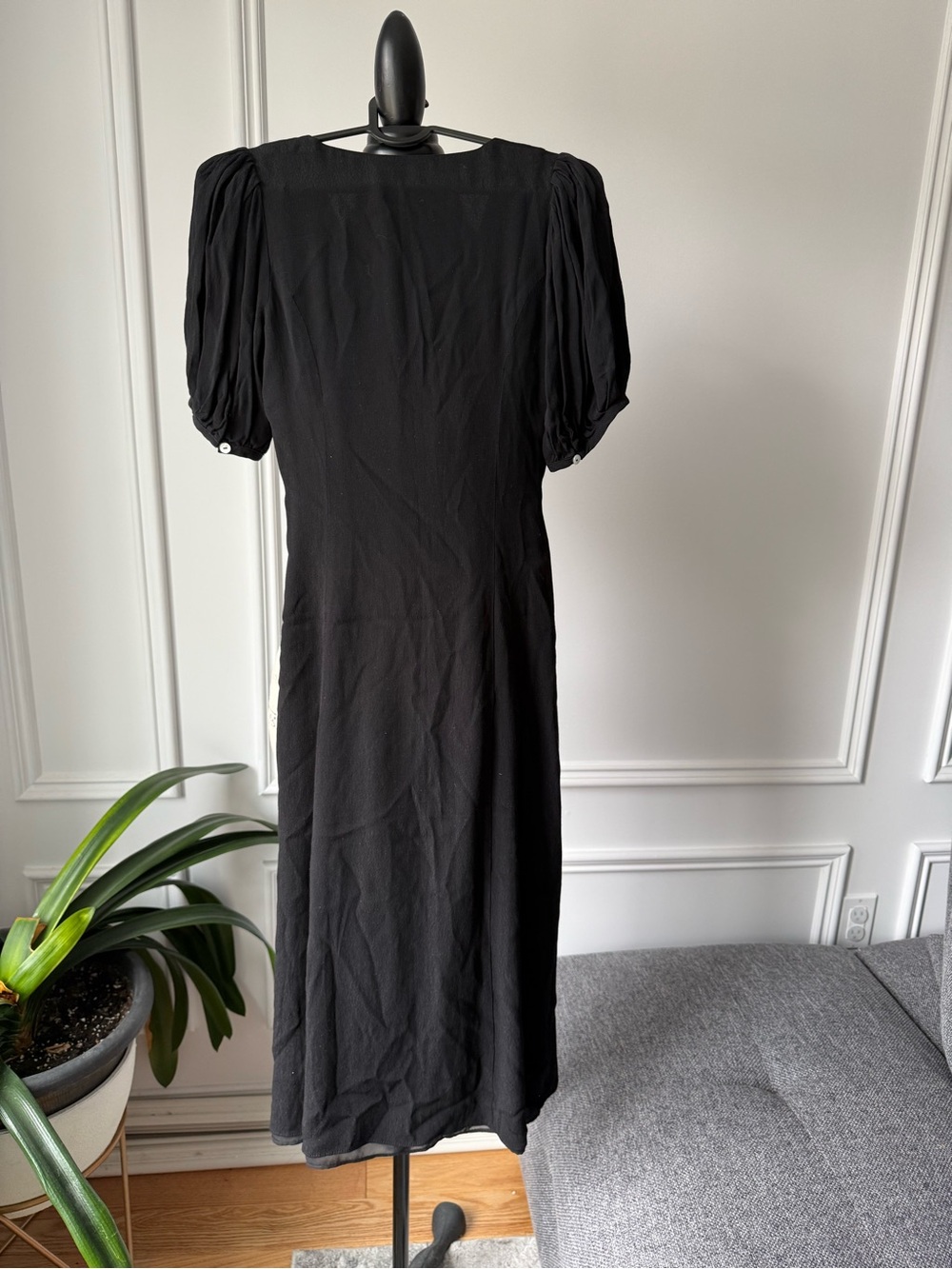 Aritzia Wilfred Black V neck Button Front Midi Dress - Picture 2 of 7